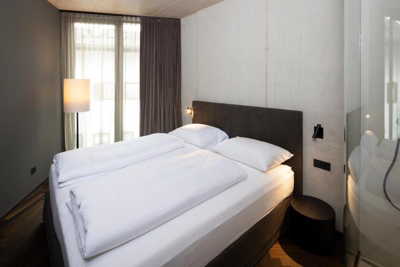 Bed & Breakfast Lifestyle By Phillip Sigwart